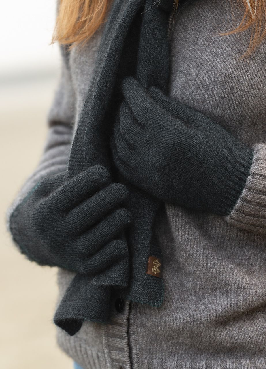 Noble Wilde - Gloves