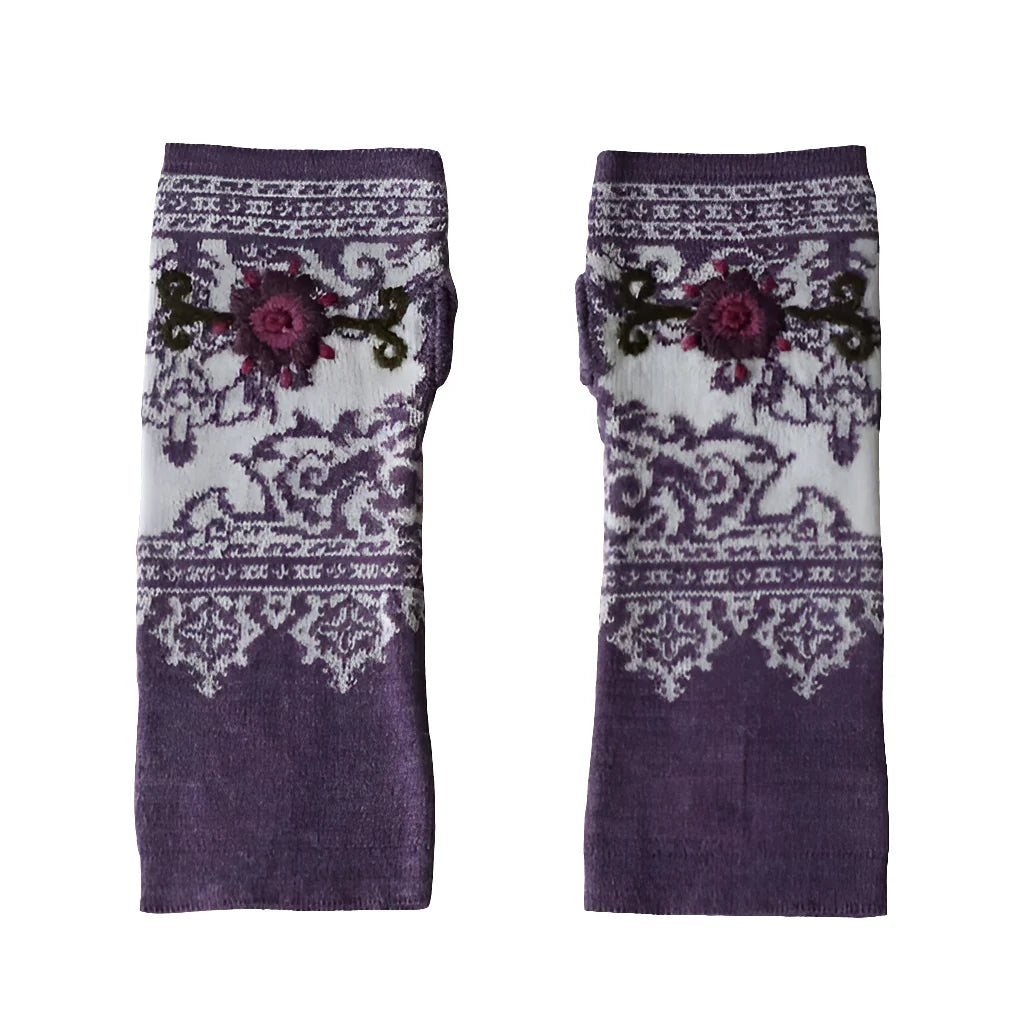 Little Alpaca Embroidered Mitts